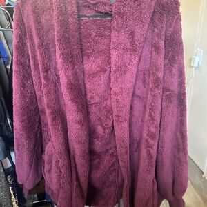 Zenana Outfitters Deep Red Teddy Jacket po